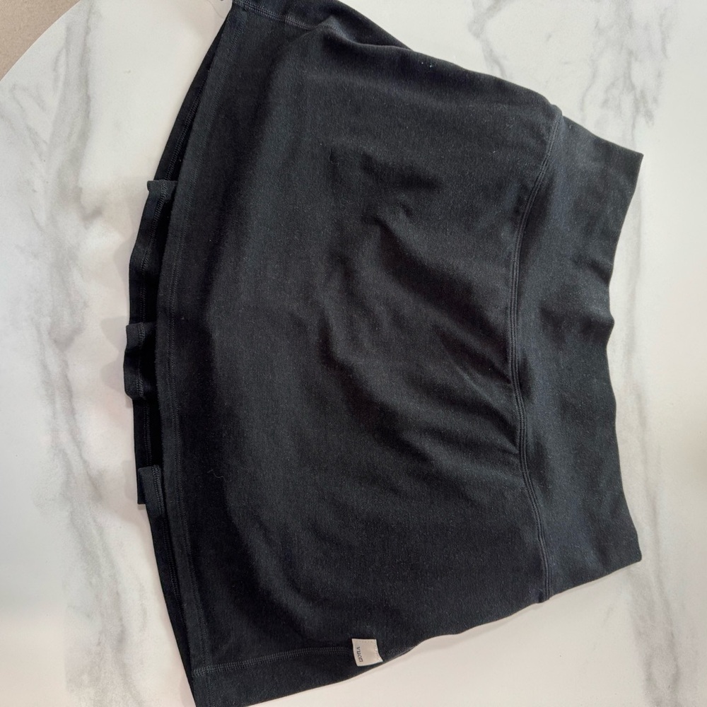 Vuori Black Skort - Halo Performance / Volley